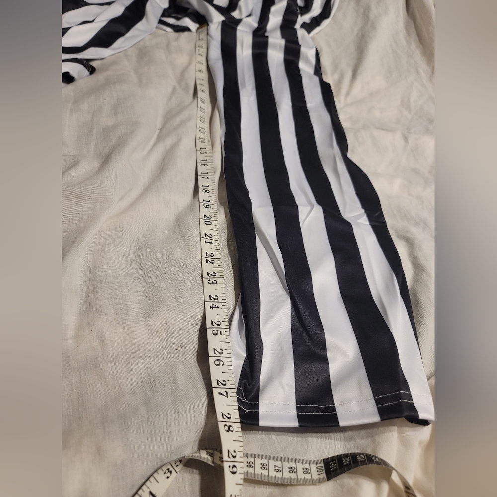 NWT 5 PC SET BLACK AND WHITE JUICE STRIPE SUIT WITH WIG - Picture 9 of 15